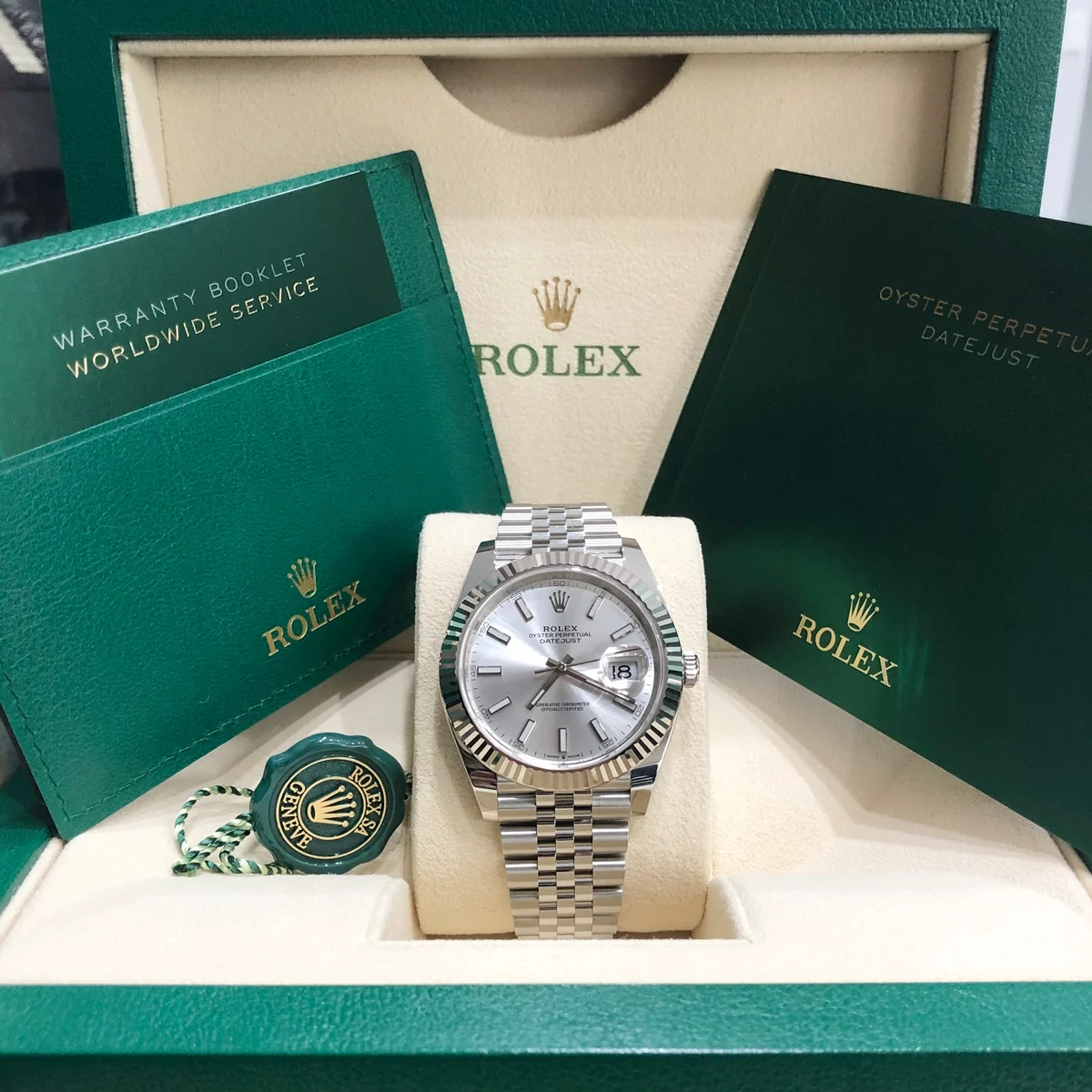 ⌚️ساعة فاخرة - ألماس/ذهب خالص ⚜️قلادة ألماس مصنوعة بشكل احترافي ⌚️ساعة فاخرة - ألماس/ذهب خالص ⚜️قلادة ألماس مصنوعة بشكل احترافي